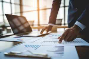 Auditeur Financier ou Auditrice : Missions, Salaire et Évolution